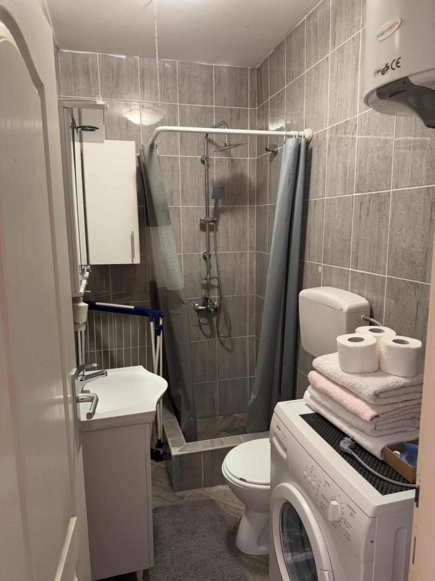 Studio Apartment For Rent In Budua Esterno foto